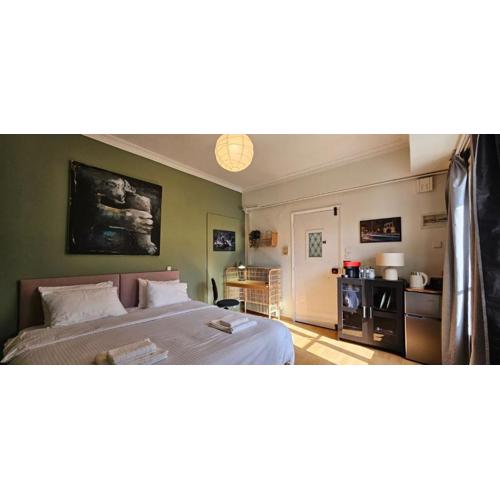 Cosy 1BR Apt with Balcony in Vibrant Exarcheia