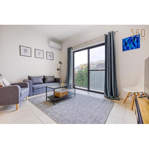 Cosy 1BR Apt with Balcony & Sofabed in Sliema by 360 Estates