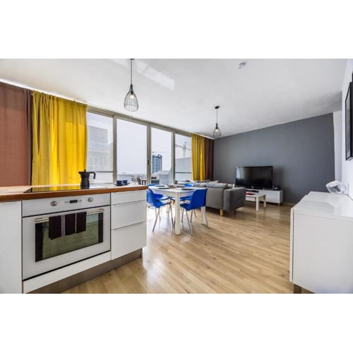 Cosy 2BR Sunlit Penthouse with Large Front Terrace - Close to St Julian\