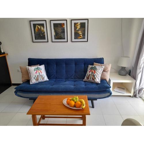Cosy apartment 200m from the sea