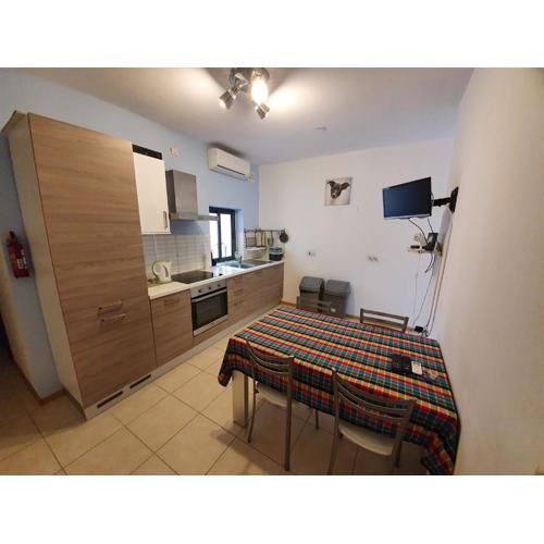 Cosy Close to Seafront A/C & Free W-IFI