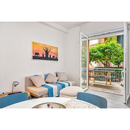 Cosy Corner Apartment with Terrace