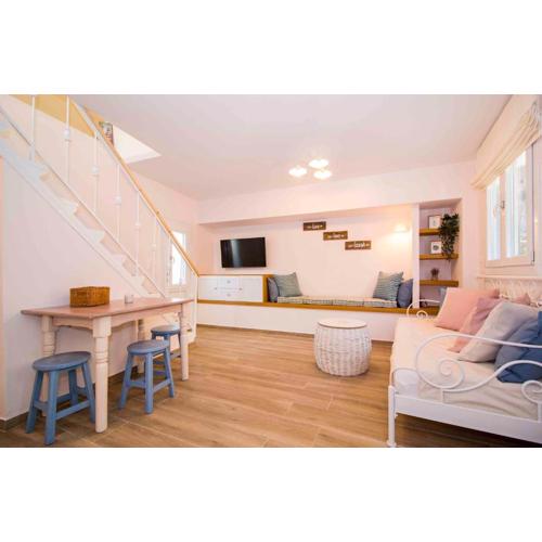 Cosy House in the Heart of Gytheio