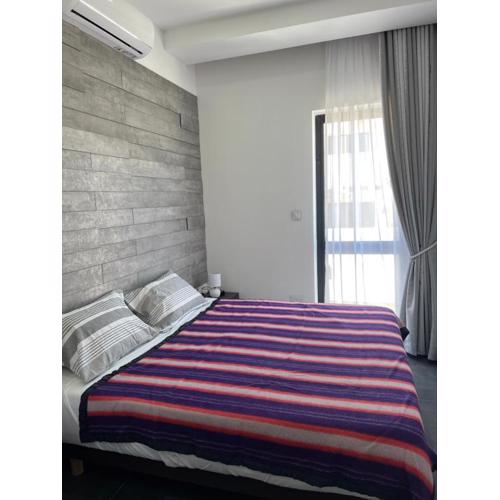Cosy & Modern Top Floor 1-bedroom Apartment