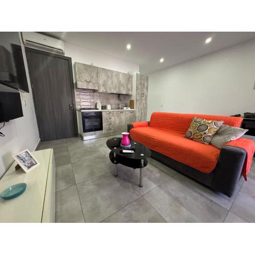 Cosy One Bedroom Apartment in Gzira - Petar