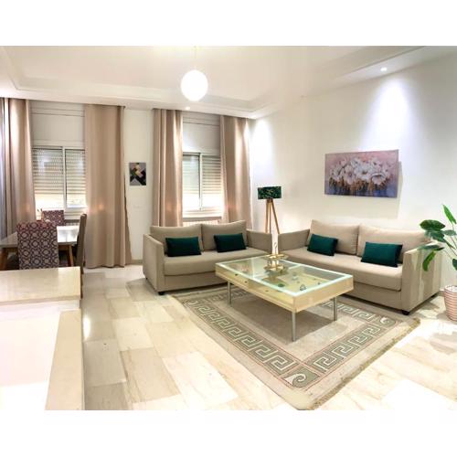 Cosy S2 Apartment Near LaMrsa Beach