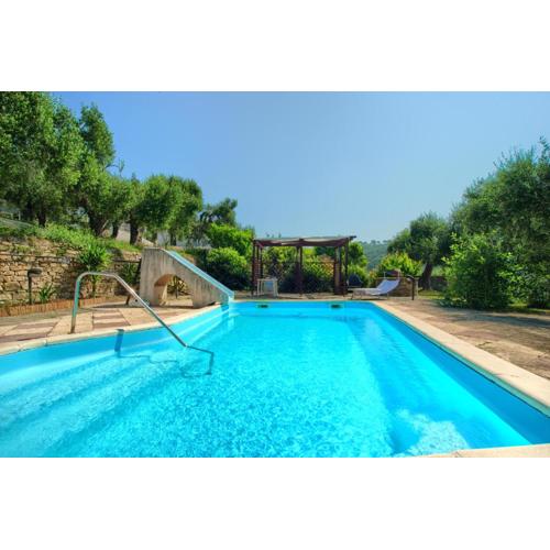 Cottage con piscina, AC e Wi-Fi