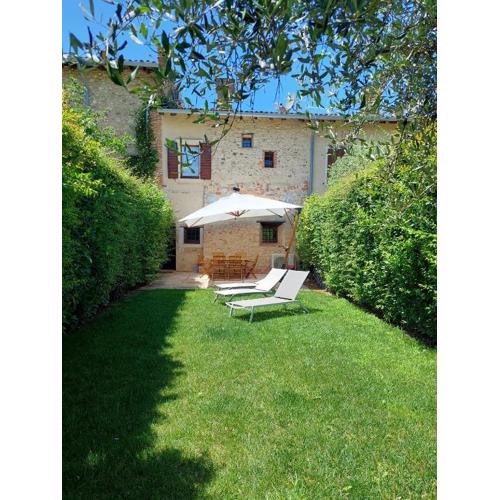 COUNTRYHOUSE NOCINO - Regarda Travel