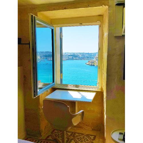 Cove 532 by Savynomad Harbour Residences wow View