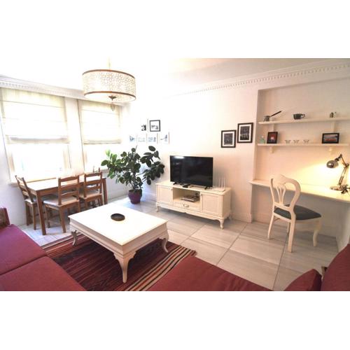 Cozy 1-bdr Apartment In Cihangir Neighborhood