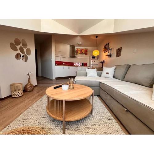 Cozy 1 bedroom apartment next to the gondola