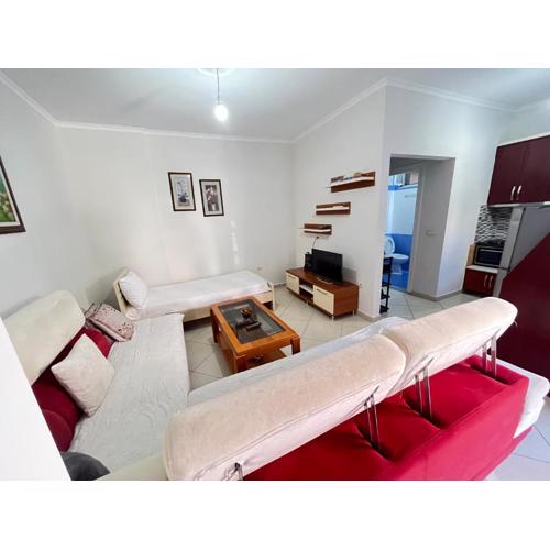 Cozy 1 bedroom Apartment, Sea Breeze, Free Parking & Balcony