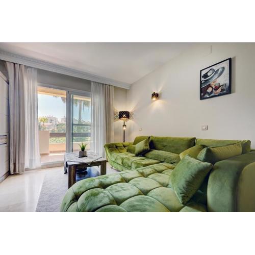 Cozy, 1 bedroom holiday condo on the Sunny Riviera