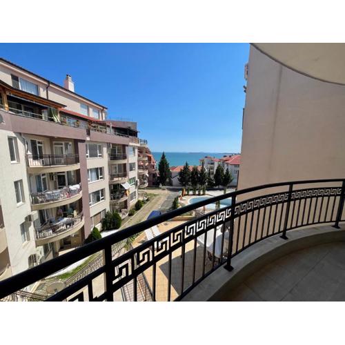 Cozy 1BD Apartment with a Lovely Sea View by Flat Mаnаger