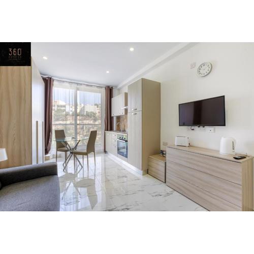 Cozy 1BR home in the centre of St Julians w/WIFI by 360 Estates