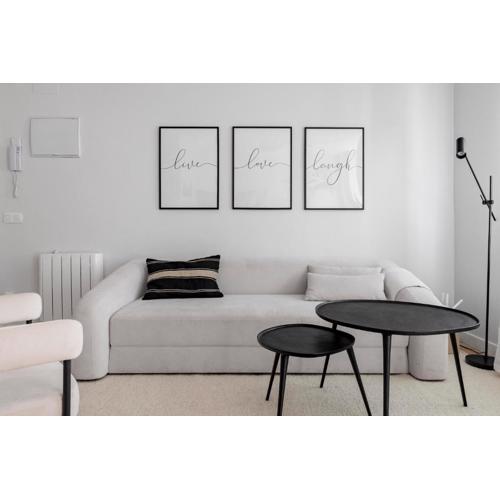 Cozy 2 bedroom apartment with patio