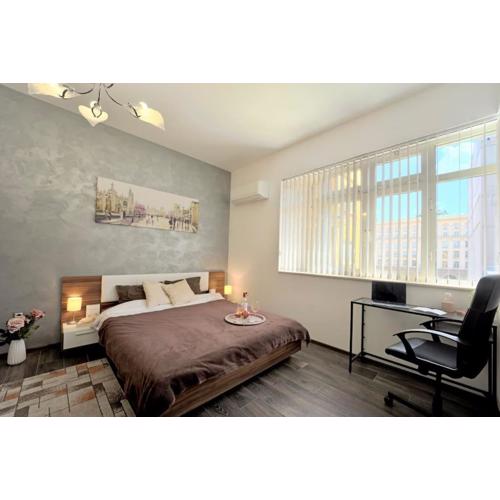 Cozy 2-Bedroom Flat in the very Center of Sofia