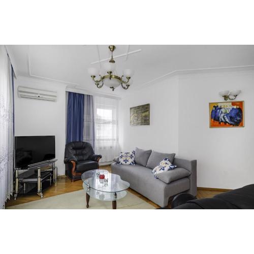 Cozy 2BD Apartment close to South Park by Flat Mаnager