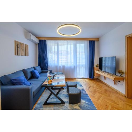 Cozy 2BDR & Peaceful Location & Free Street Parking