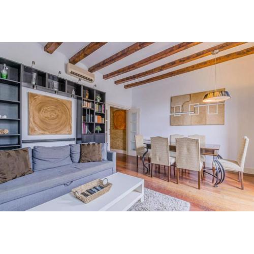 Cozy and bright 3BD apartment by Gran Via