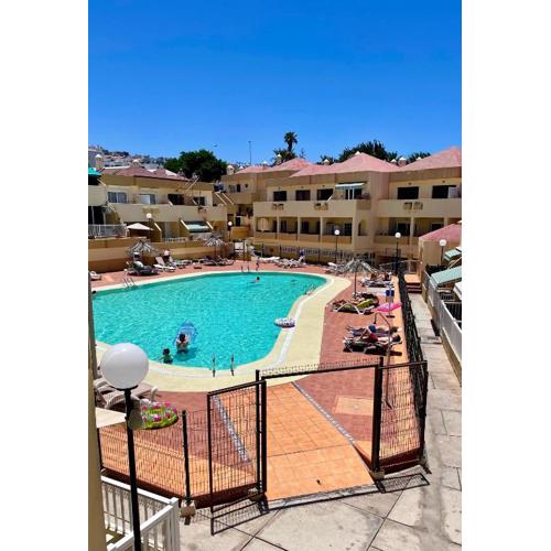 Cozy and sunny apartment with everything you need, Great location