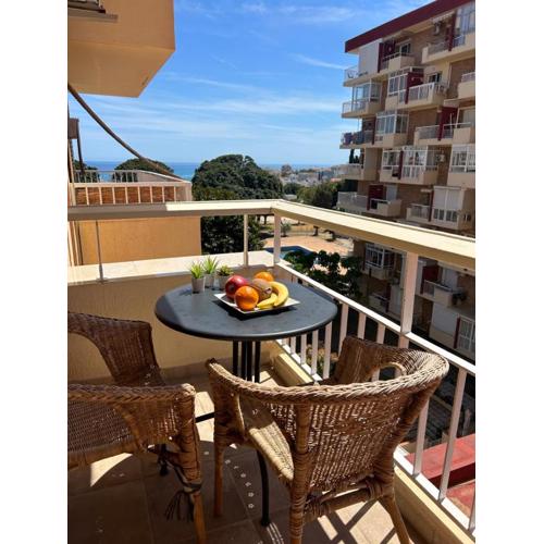 Cozy Apartment - Terrace and Pools