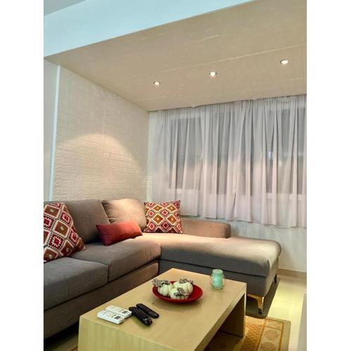 Cozy Apartment at city lake