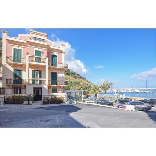 Cozy Apartment In Castellammare D,g,