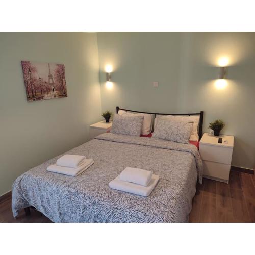 Cozy apartment in front of the park Athens ilion