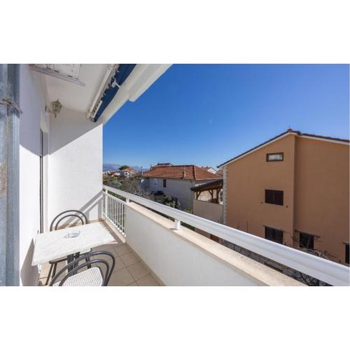 Cozy Apartment In Kastel Stafilic