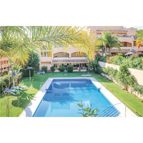 Cozy Apartment In Marbella With Wifi