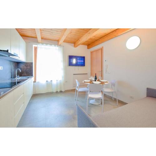 Cozy Apartment In Peschiera Del Garda