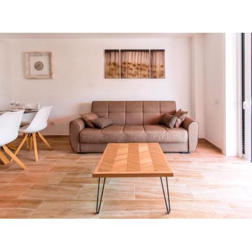 Cozy apartment in Playa de la Américas, 60 m² with pool