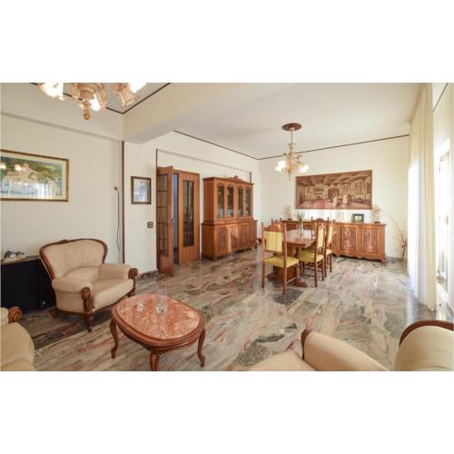 Cozy Apartment In Reggio Calabria
