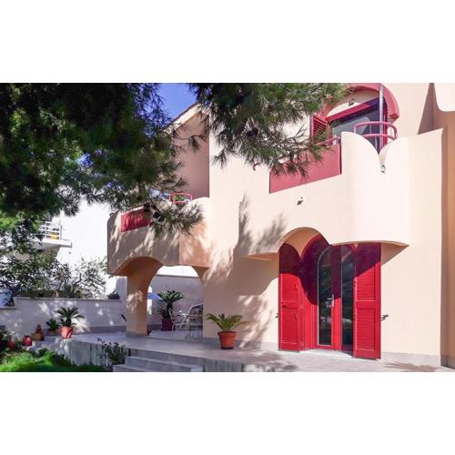 Cozy Apartment In Taranto With Wifi