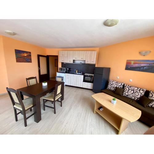 Cozy apartment in the center of Primorsko