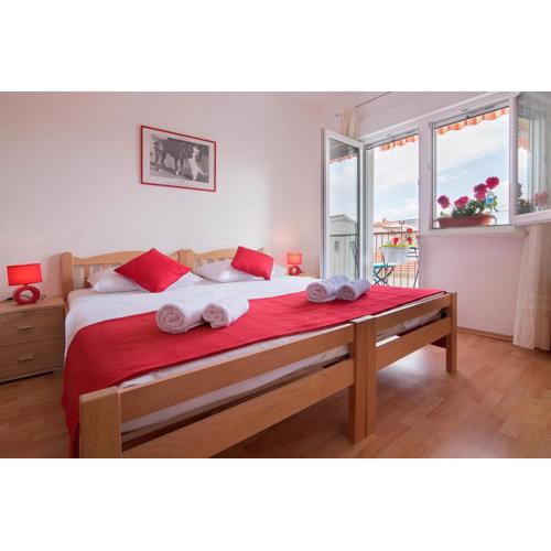 Cozy apartment ISKRA