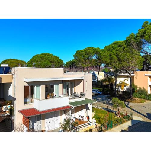 Cozy apartment near sandy beach