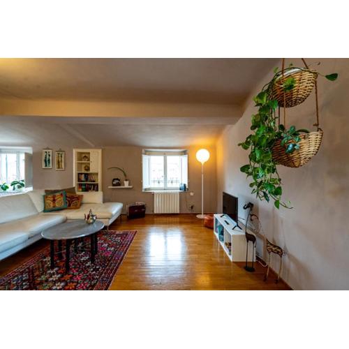 Cozy apartment with a view on the city walls