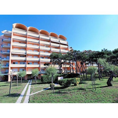 Cozy apartment with garden