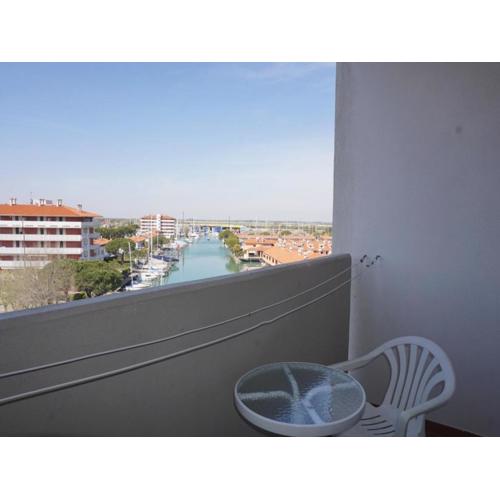 Cozy apartment with large terrace-Beahost Rentals