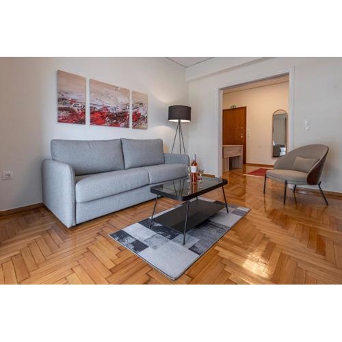 Cozy Apartment with Office - 19min to Athens Center