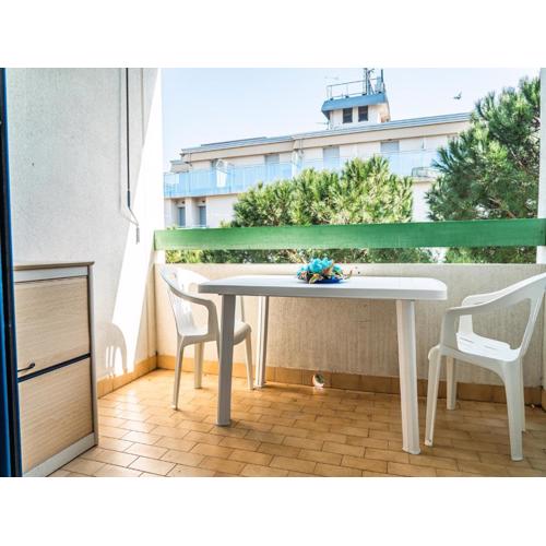 Cozy apartment with sunny terrace in Bibione