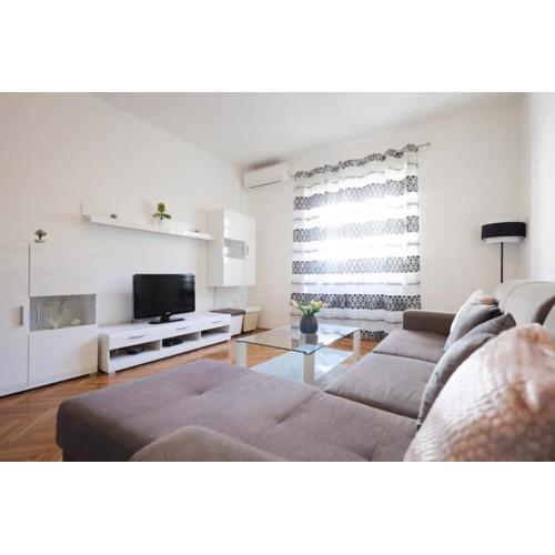 Cozy Apartment