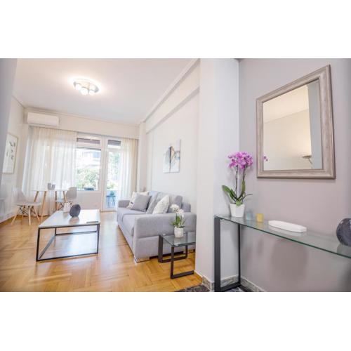 COZY ATHENS RIVIERA APARTMENT