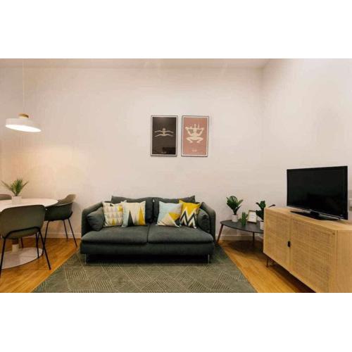 Cozy & Central Apartment