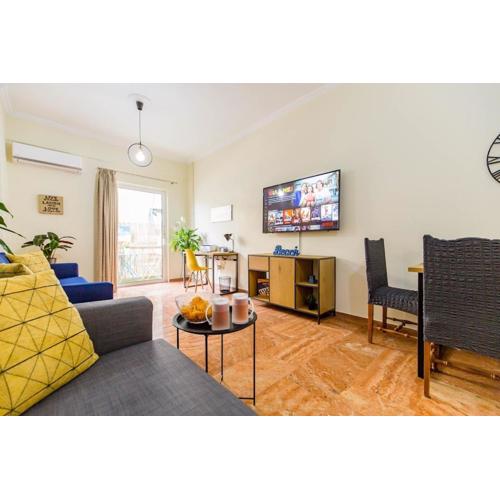 Cozy family apt near Zeus temple and Acropolis