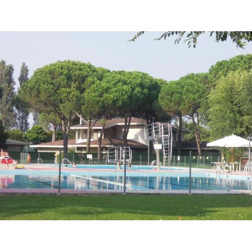 Cozy flat with 3 shared pools and private garden