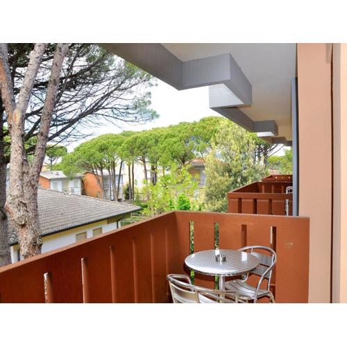 Cozy flat with sunlit balcony retreat - Beahost