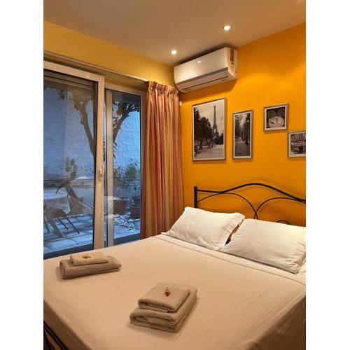 Cozy ground floor studio near metro!